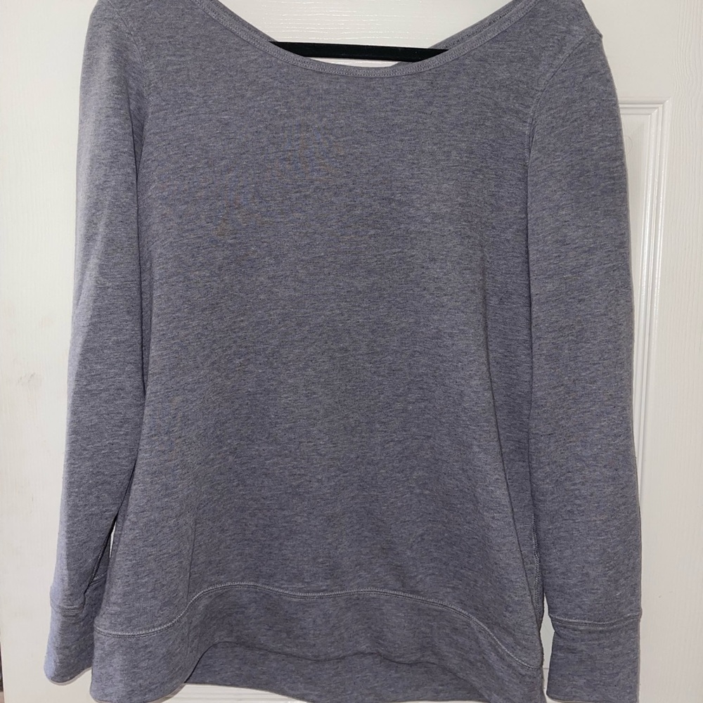 Grey Old Navy sweat shirt Small